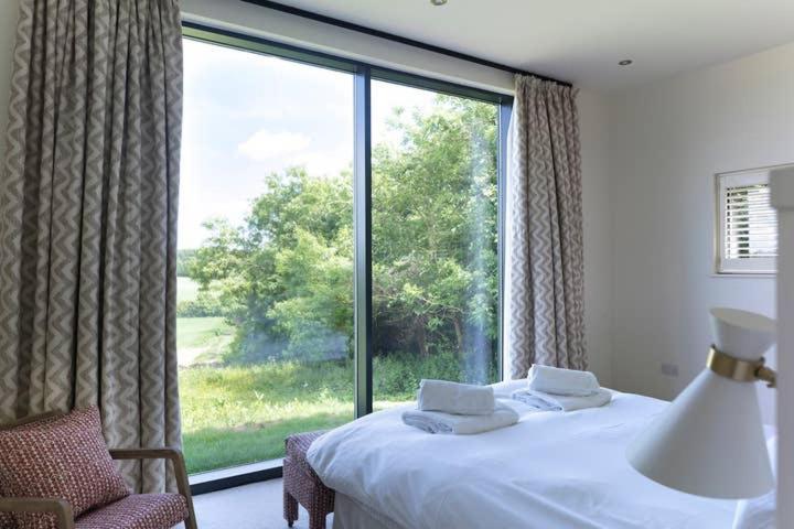 Crucis Park Estate Villa Cirencester Esterno foto