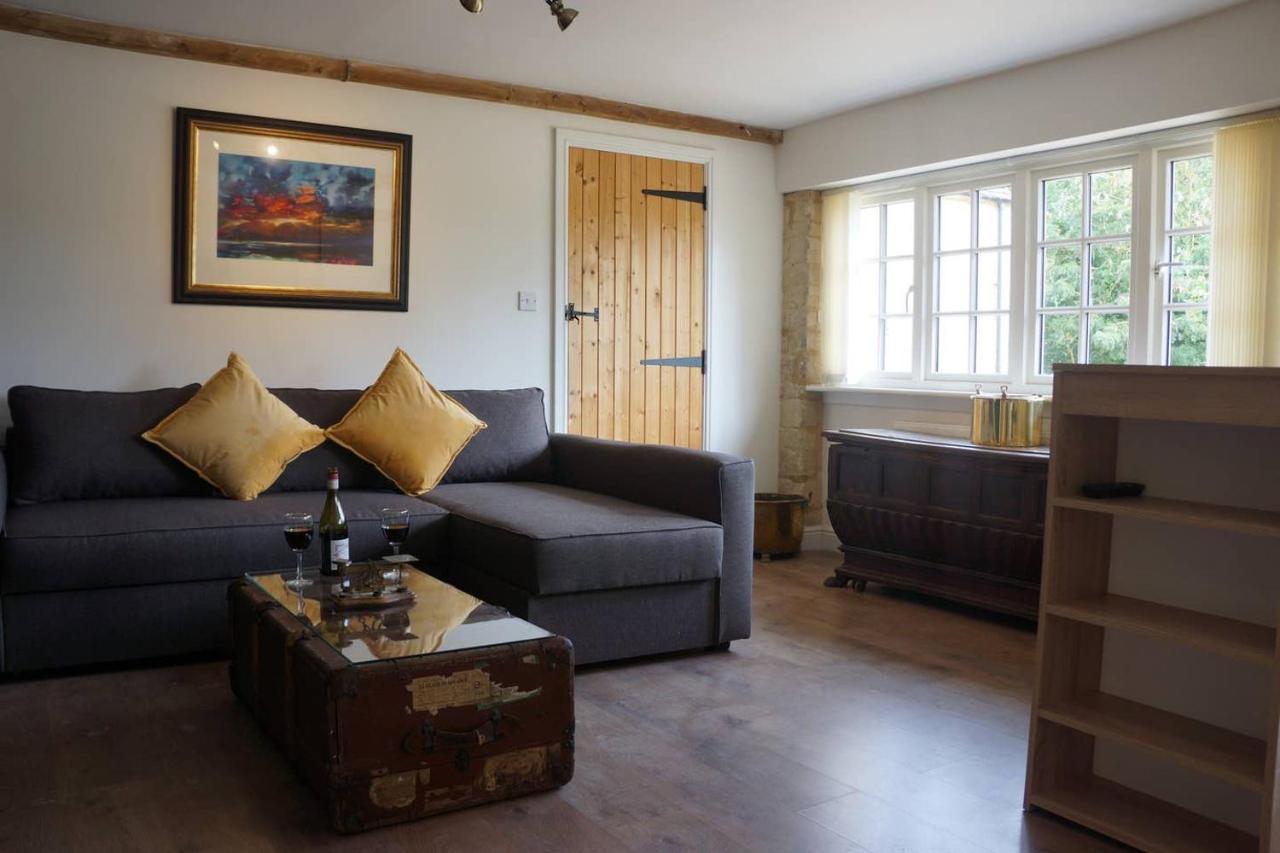 Crucis Park Estate Villa Cirencester Esterno foto