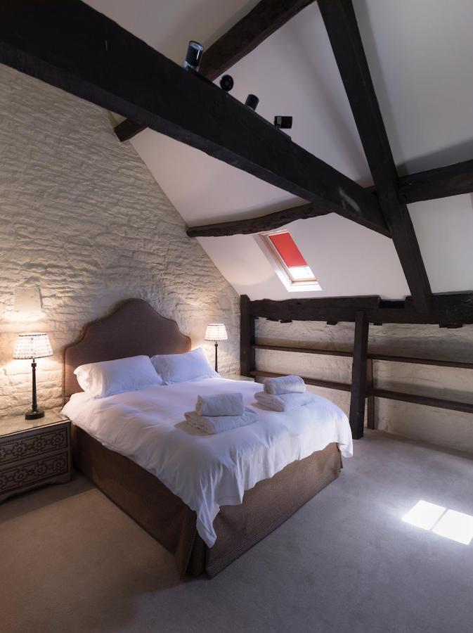Crucis Park Estate Villa Cirencester Esterno foto